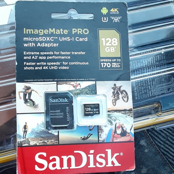 Scan disk 128 GB speeds up to 170 - Picture 1 of 3